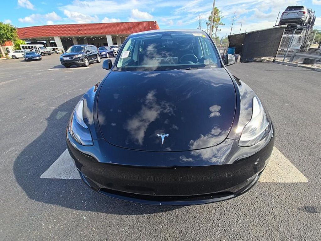 tesla model y 2023 7SAYGDEE0PF756176 image tesla model y 2023 7SAYGDEE0PF756176 image